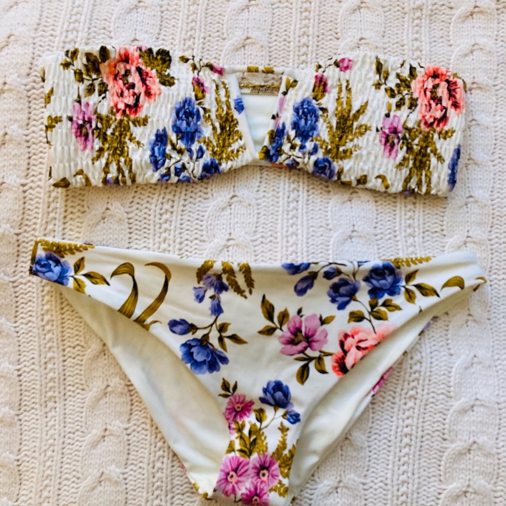 Tori Praver, floral bikini , size large , never worn